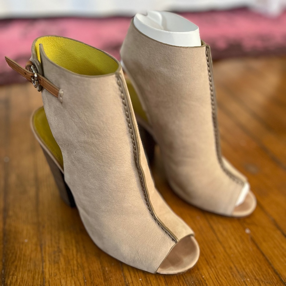 Coach women’s leather open toe bootie